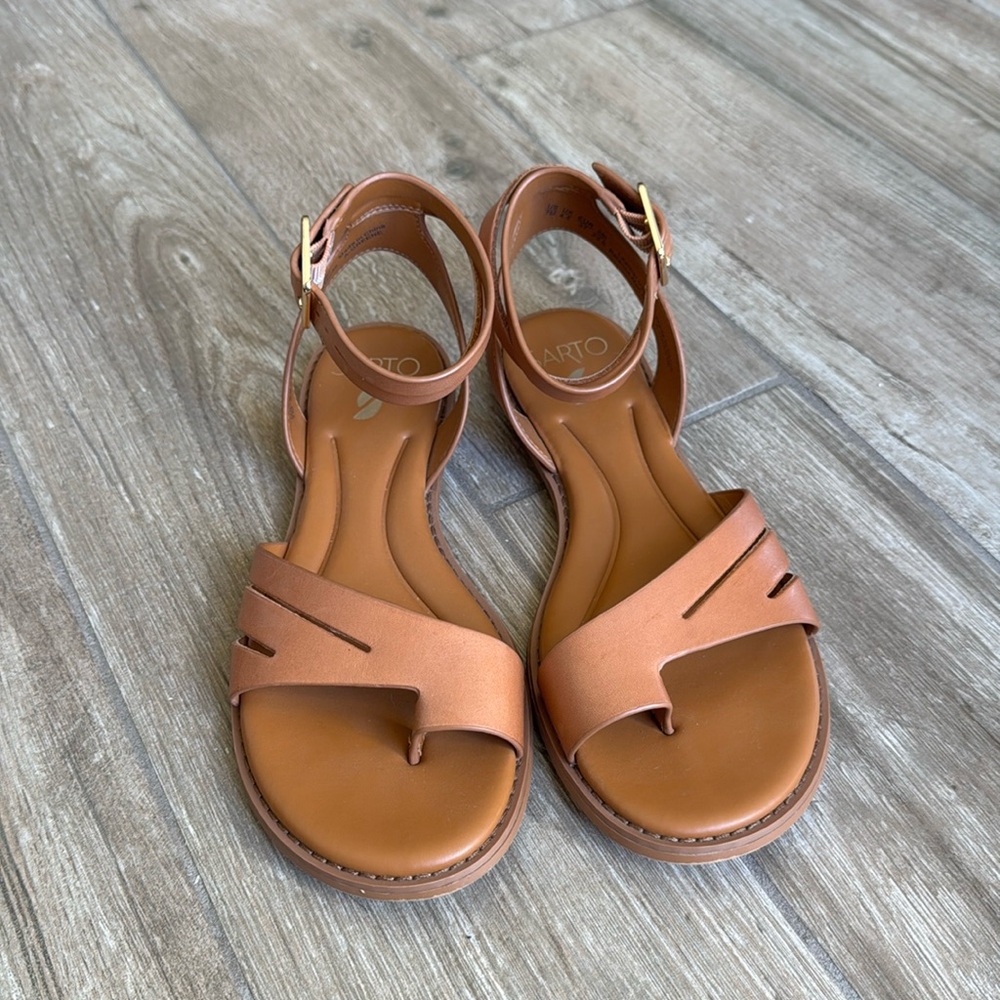 Sarto Sandals